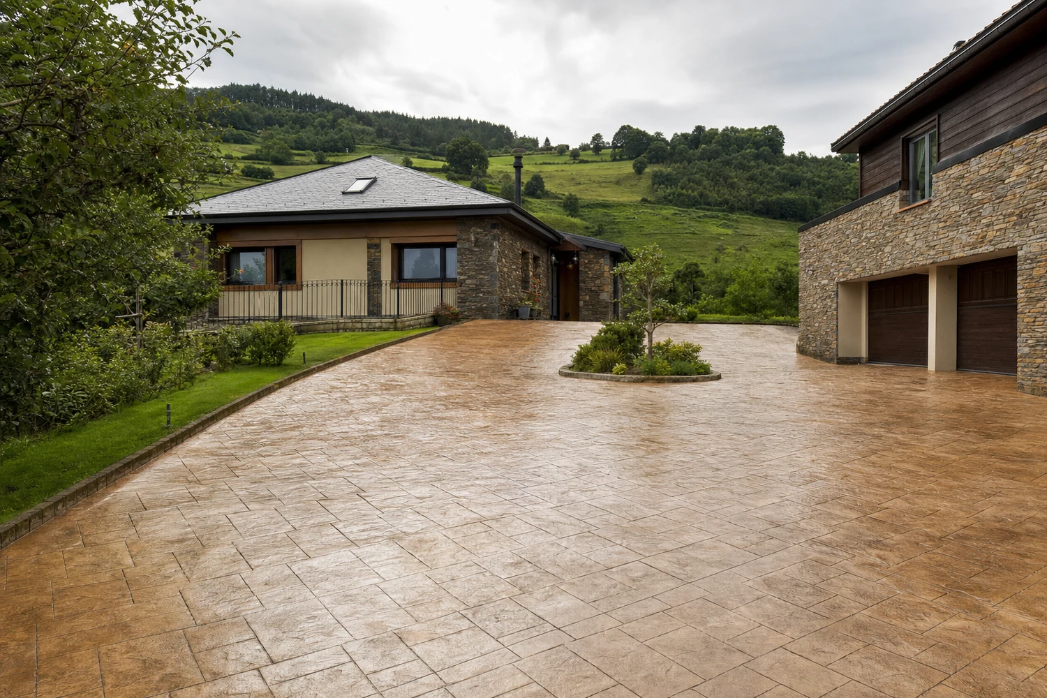 Pavimento de hormigón impreso en una vivienda del norte de España